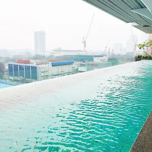 Apartment 5-star + Infinity Pool, 4 Pax, 1 Min To Jaya One, Petaling Jaya